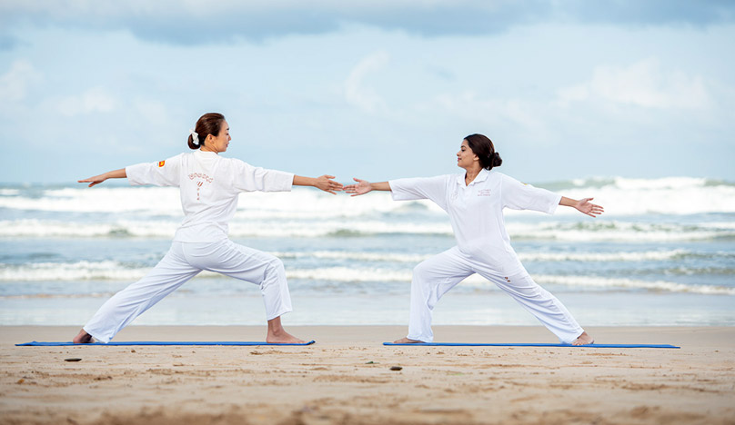 空き時間にはアーユルヴェーダと繋がりの強いヨガを