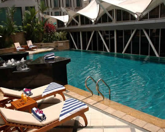 ペニンシュラ エクセルシオール