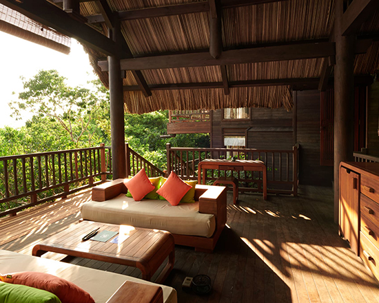 ラリア ニンヴァンベイ